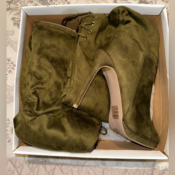 Women’s Size 8 Ruched Thigh High Over The Knee Stiletto Heel boots, Olive Green - Picture 6 of 9